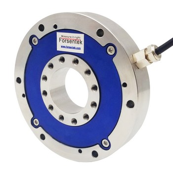 Robot torque sensor for joint torque control